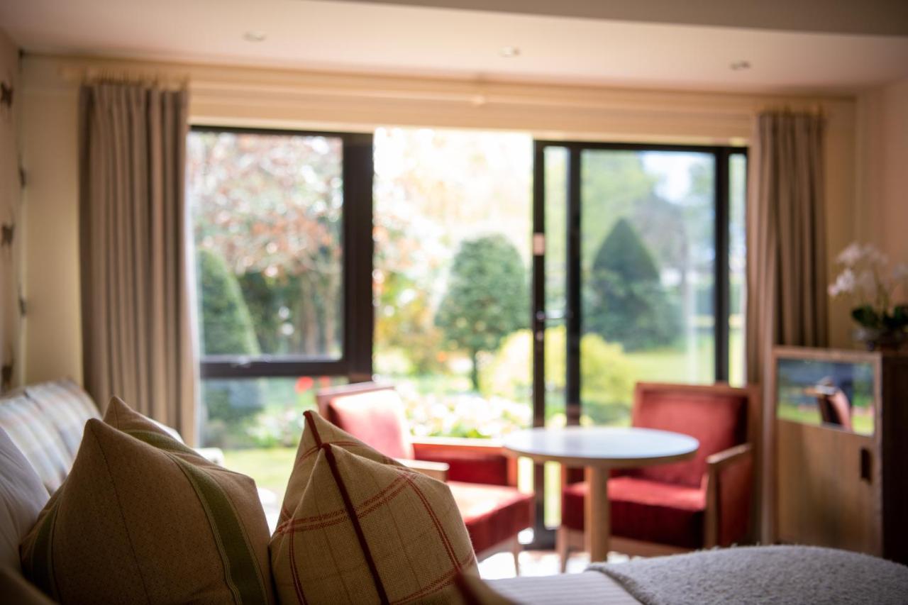 Careys Manor Hotel & Senspa Брокенхёрст Экстерьер фото