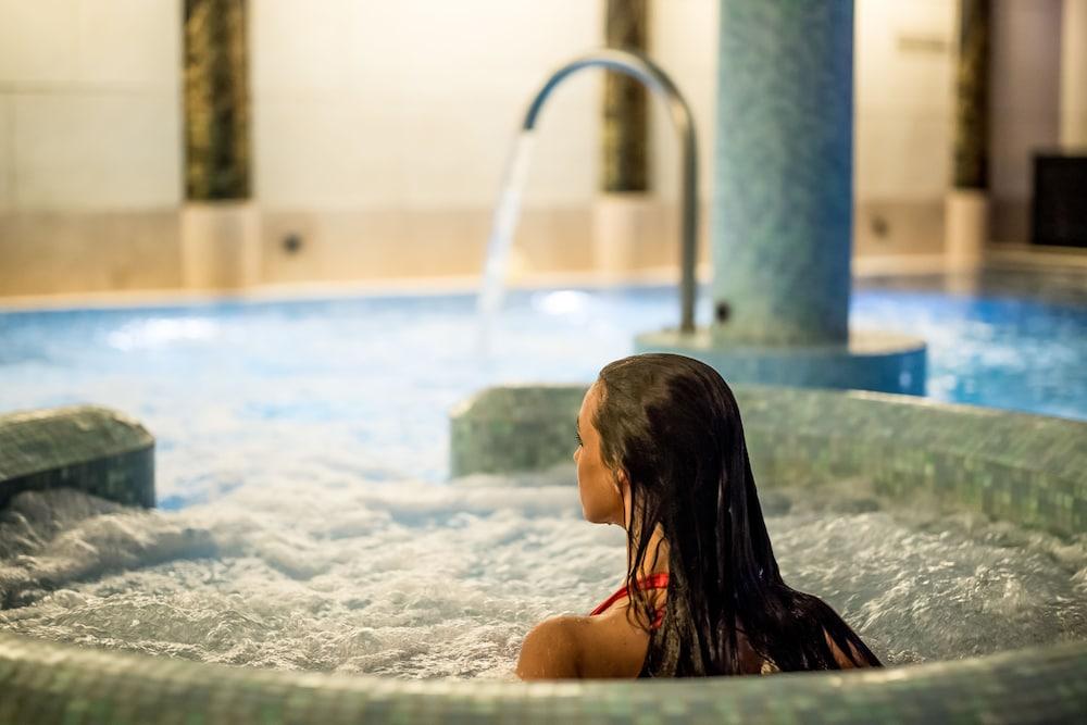 Careys Manor Hotel & Senspa Брокенхёрст Экстерьер фото